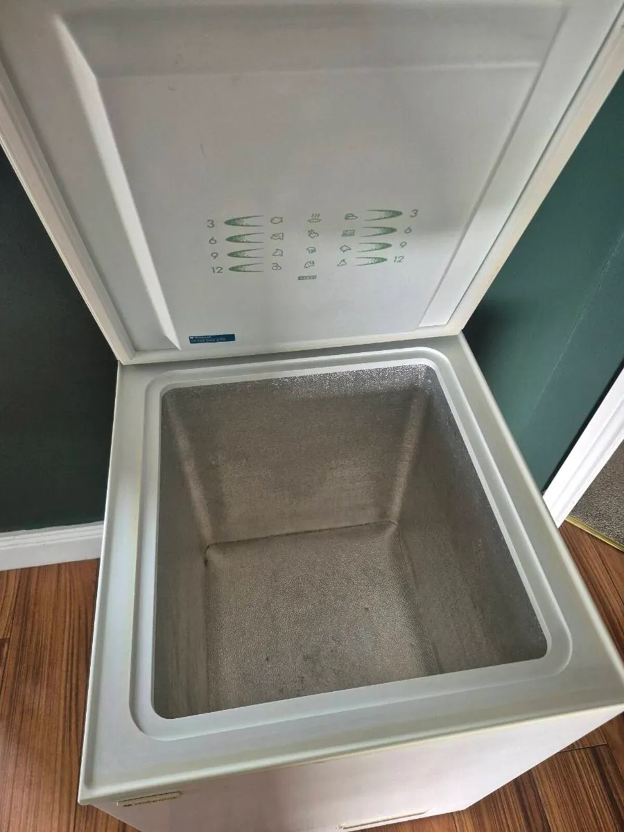 Chest Freezer - Image 2
