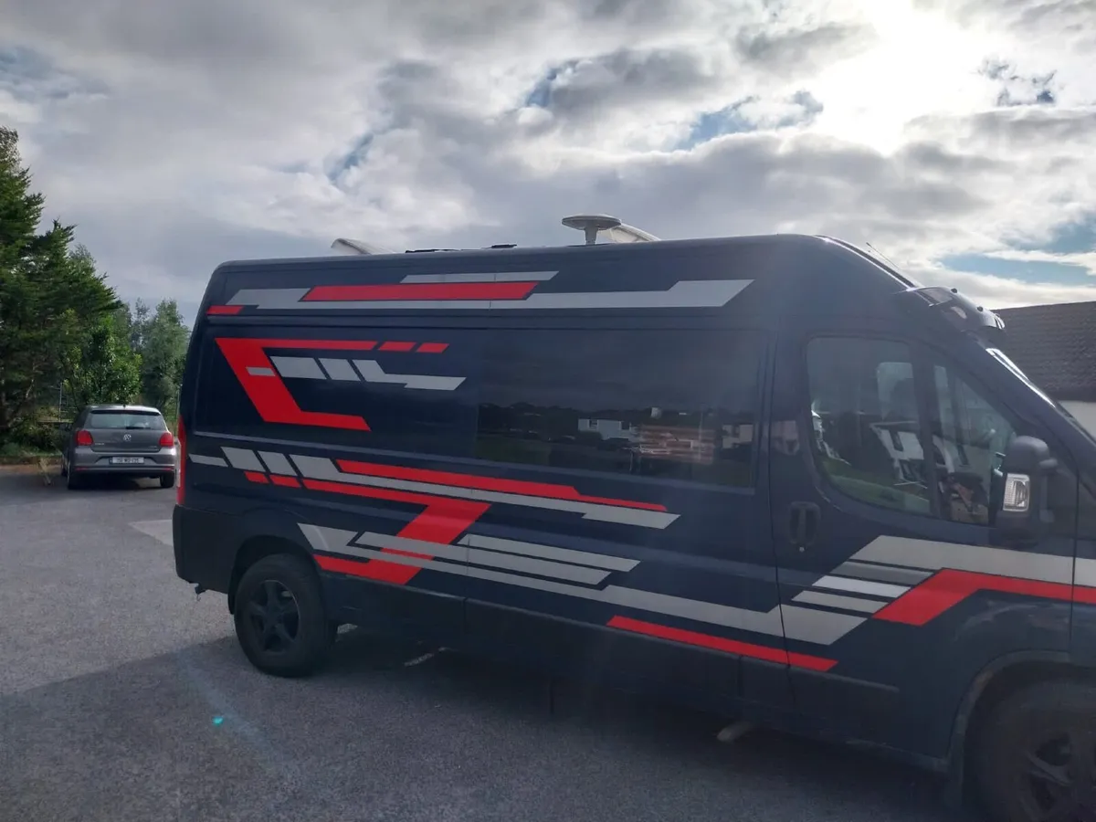 Camper Van - Image 3