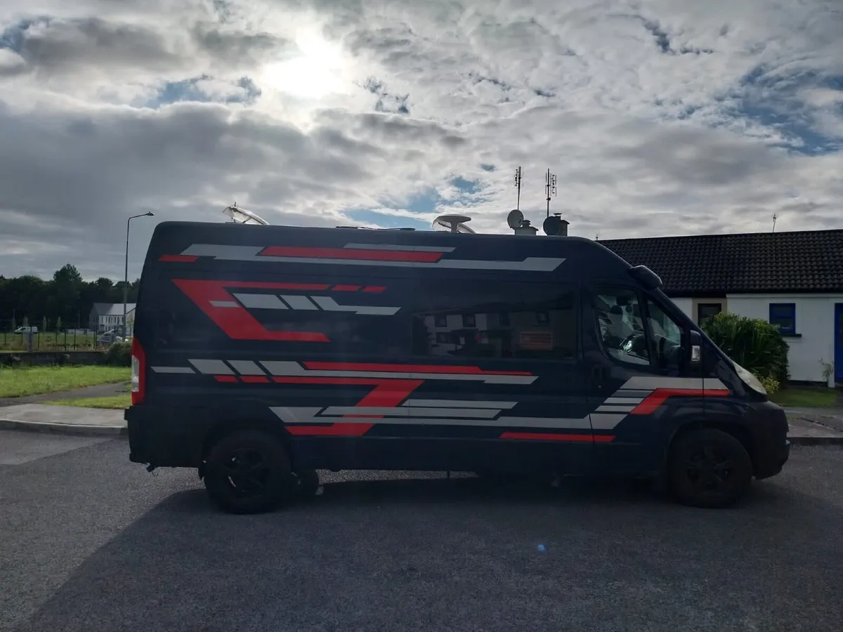 Camper Van - Image 2