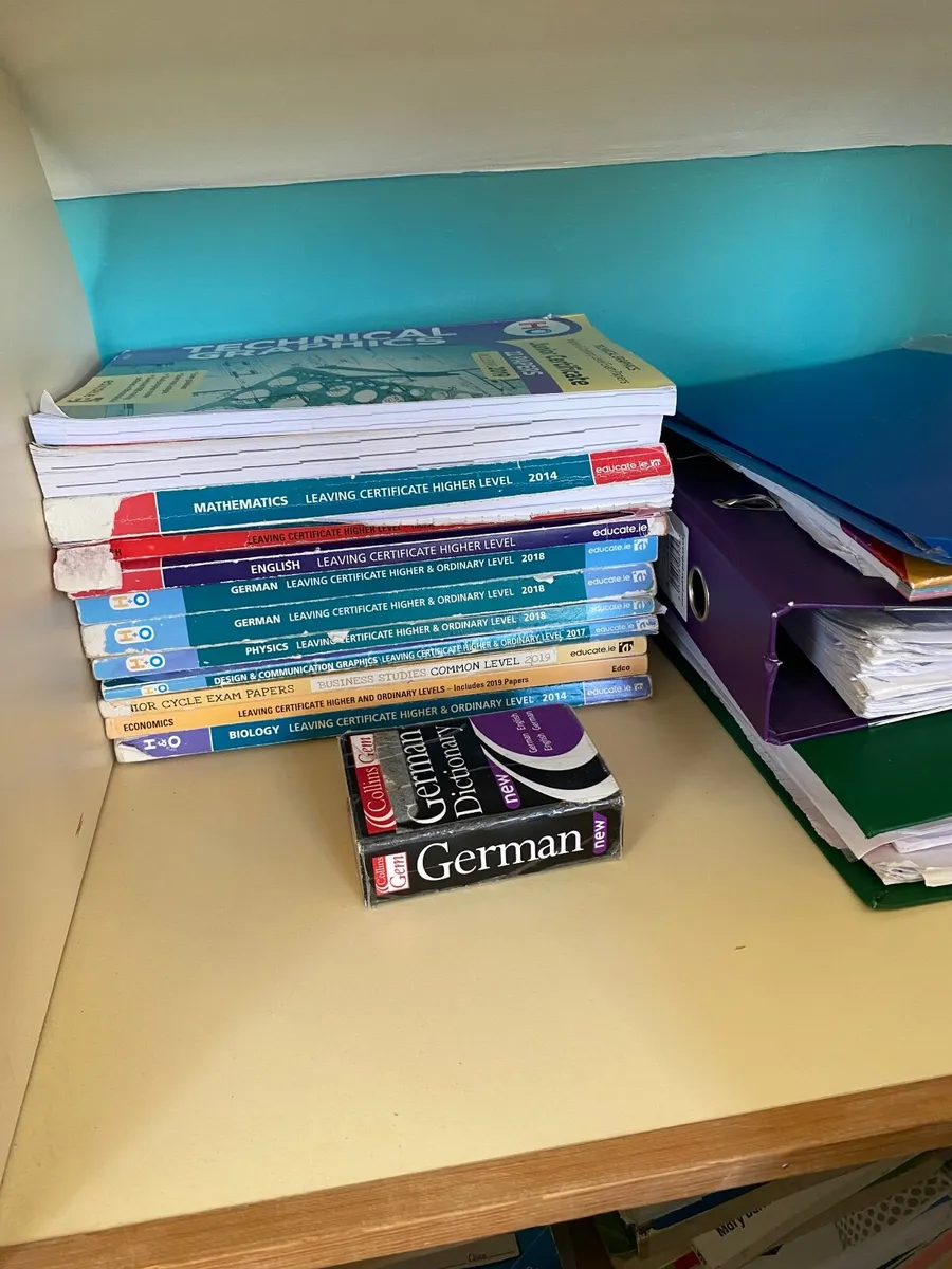 School books - Image 1