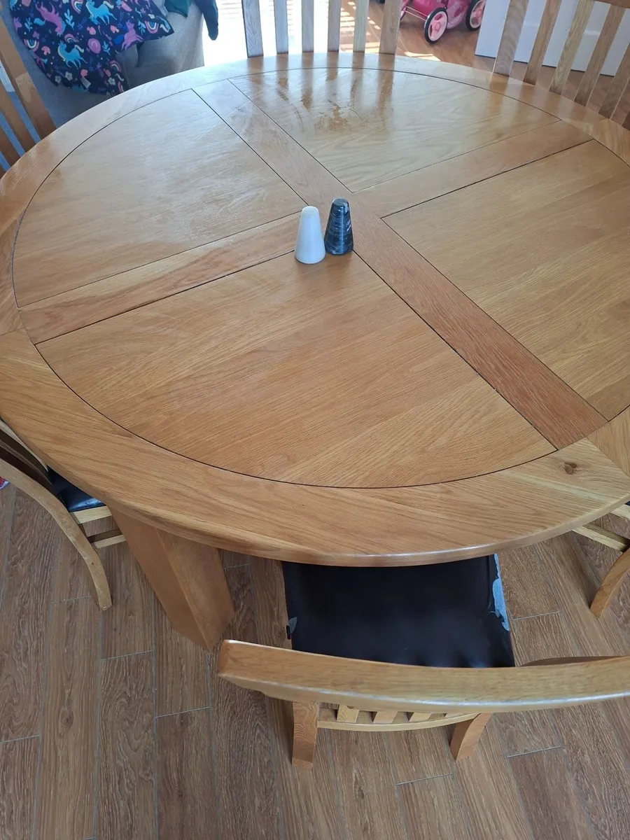 Dining table - Image 2