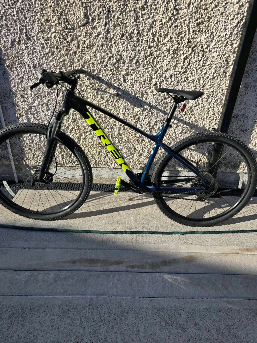 Trek Marlin 5 - Image 1