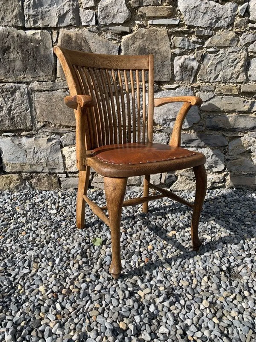 Edwardian Arts and Crafts Oak Armchair. - Image 1