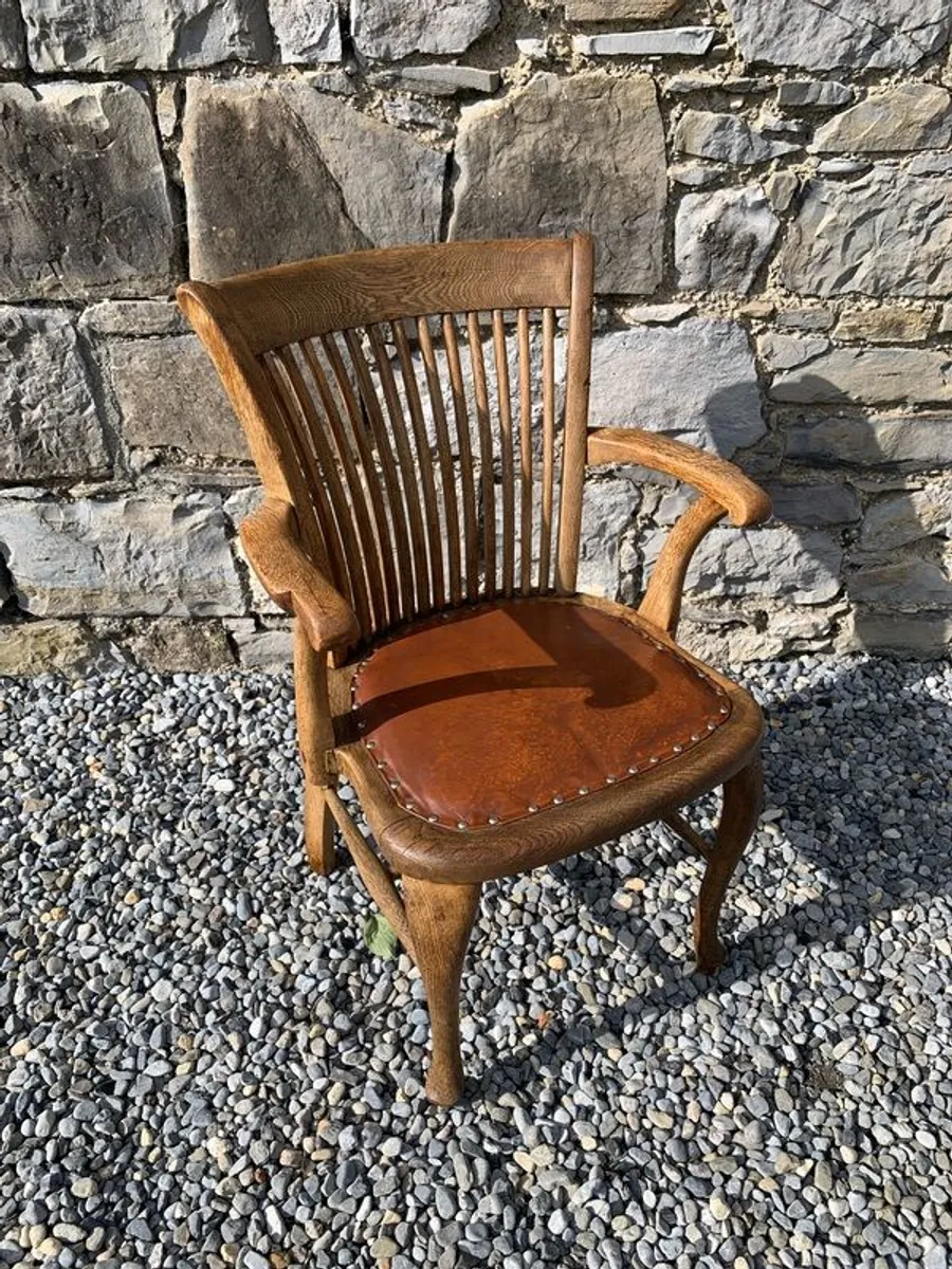 Edwardian Arts and Crafts Oak Armchair. - Image 2