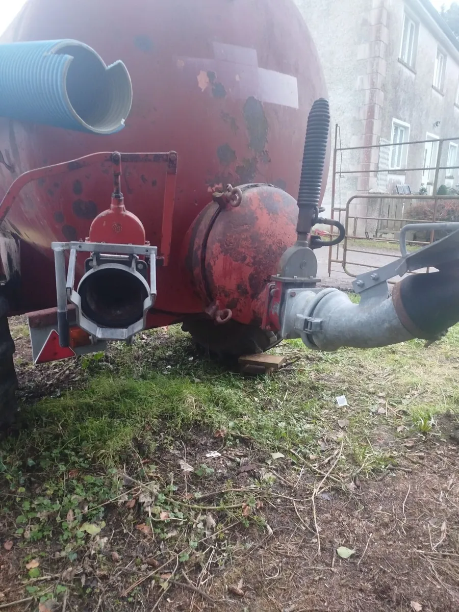 Slurry tanker - Image 3