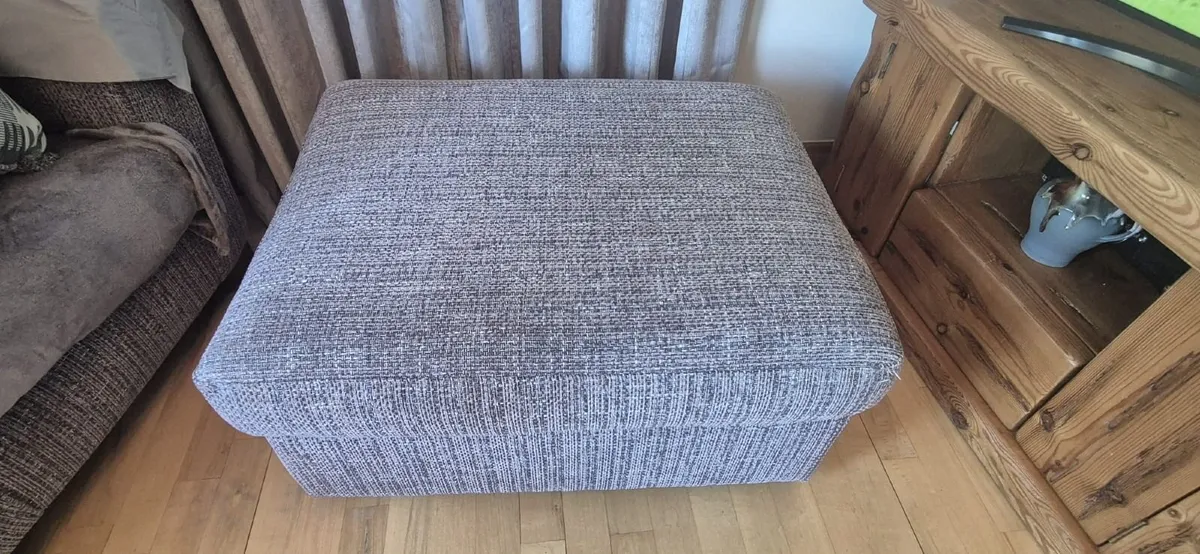 3 Seater Sofa & 2 x Arm Chairs - Image 1