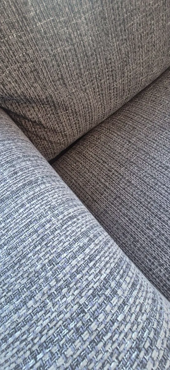 3 Seater Sofa & 2 x Arm Chairs - Image 3
