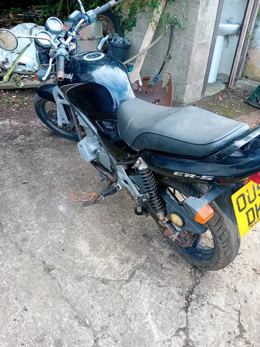 3 x motorbikes Kawasaki Lexmoto and BSA - Image 2