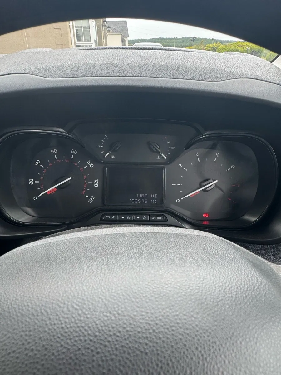 Toyota - Image 4