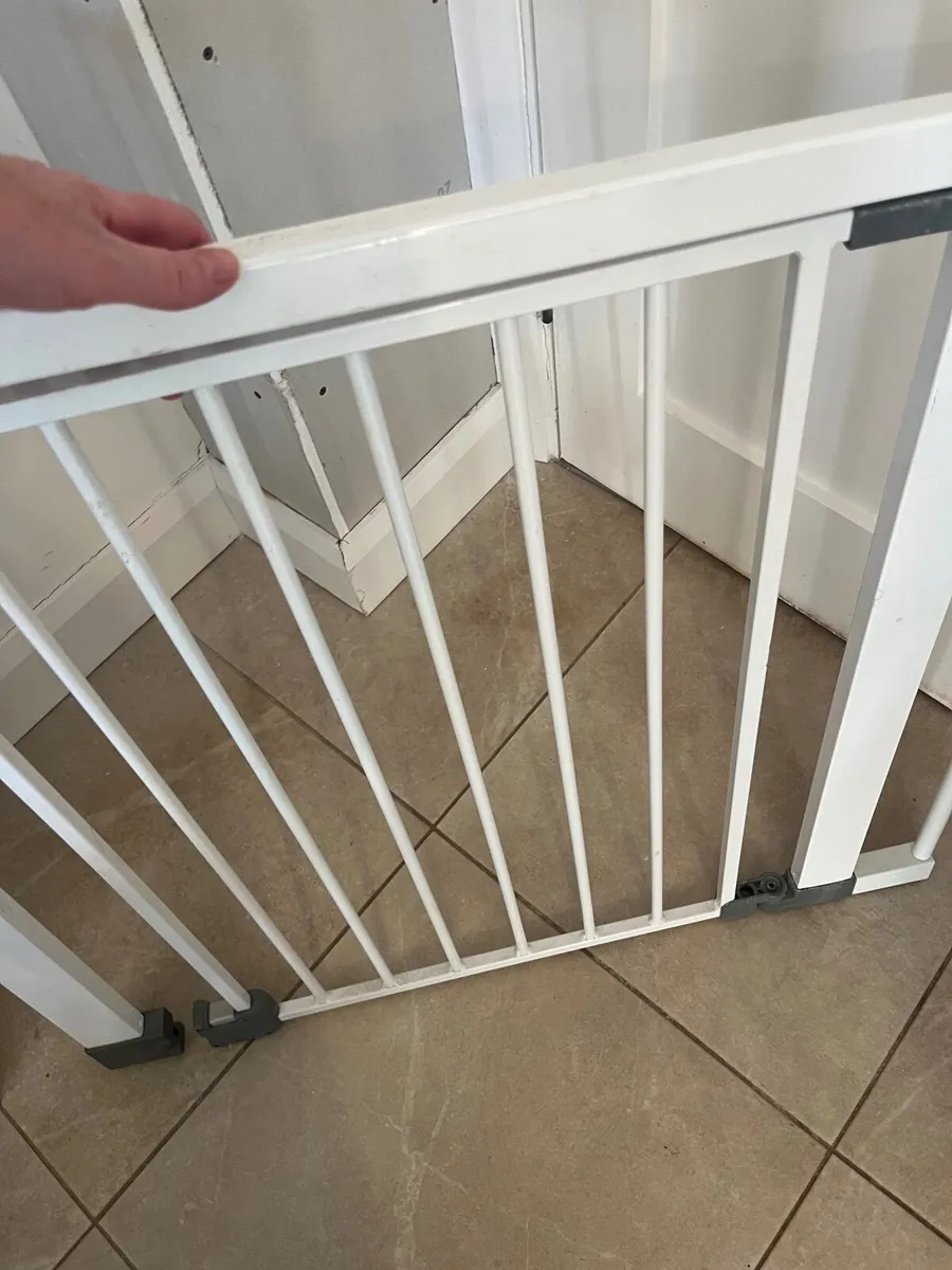 Stair gate safety 1st