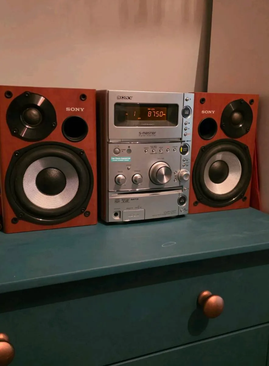 Sony CMT-CPZ1 Retro CD Player and Cassette Player - Image 3