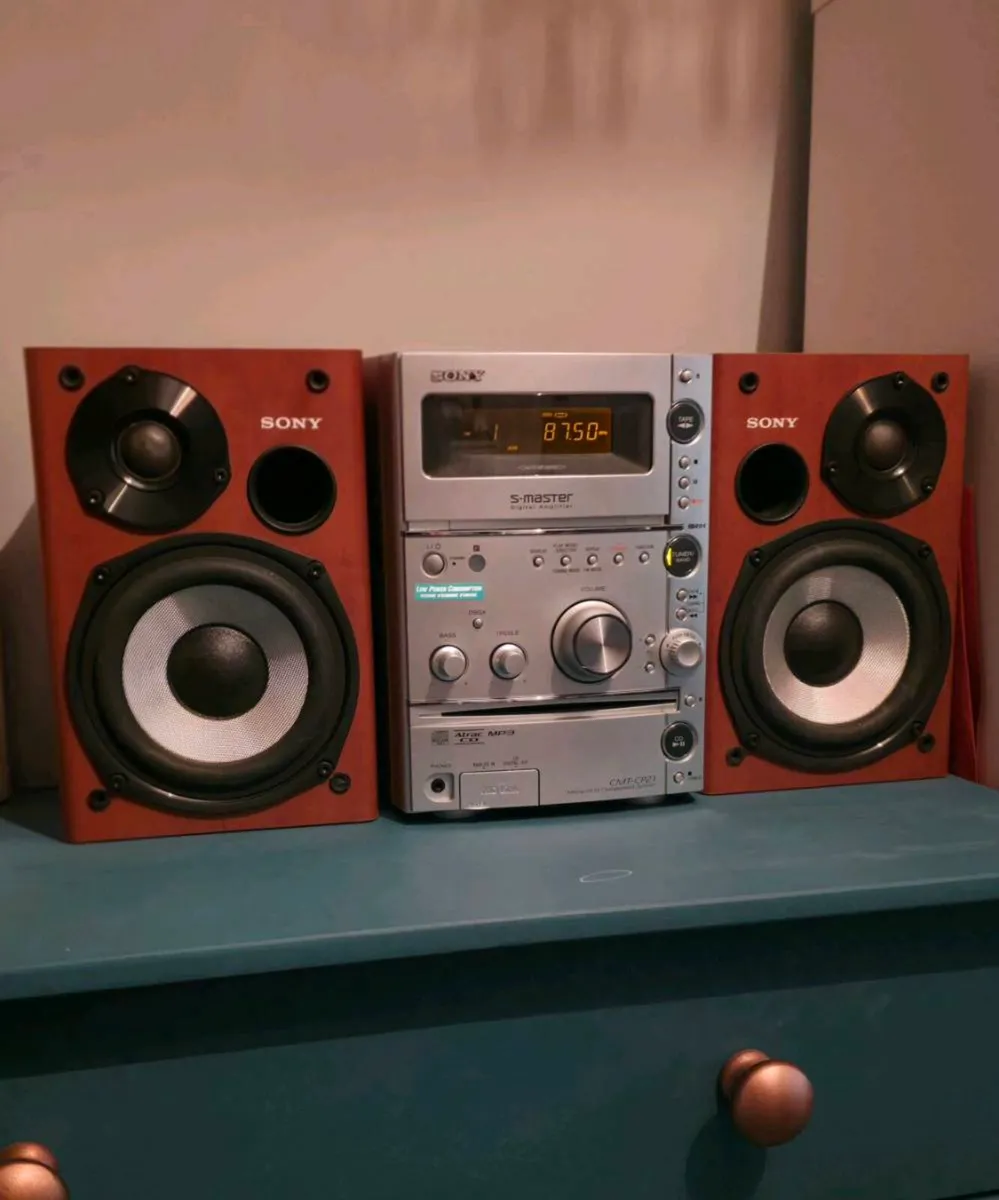 Sony CMT-CPZ1 Retro CD Player and Cassette Player - Image 4