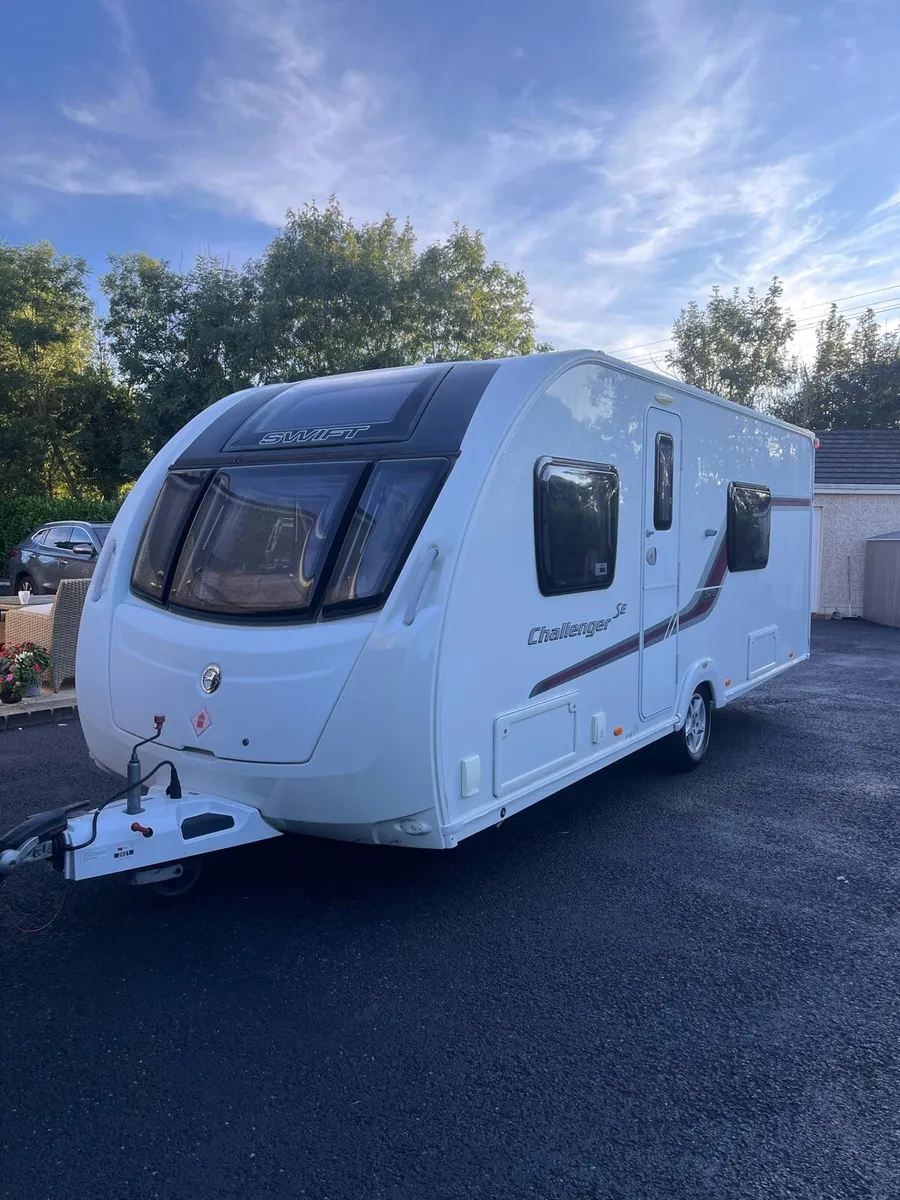 Swift challenger se 4 berth fixed bed end washroom - Image 2