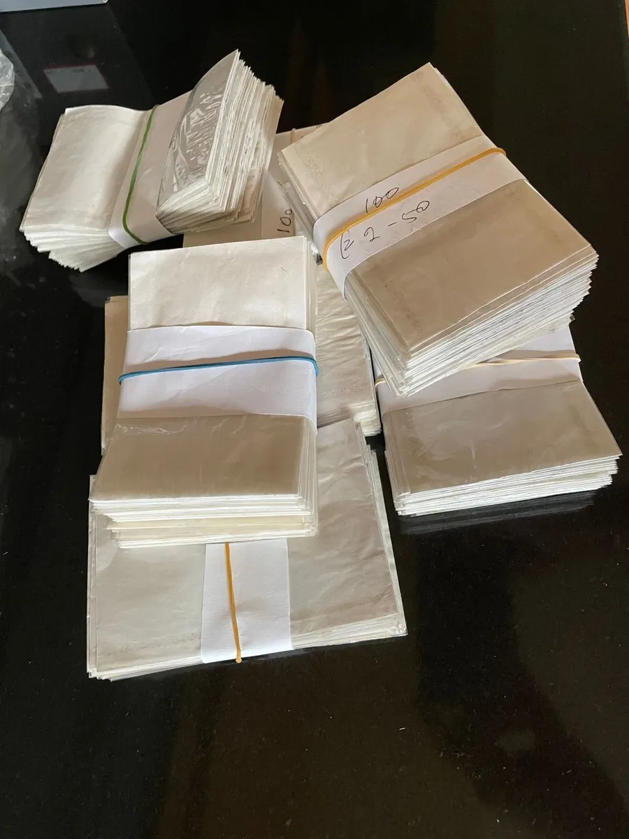 Paper/plastic bags to sort/store stamps - Image 4
