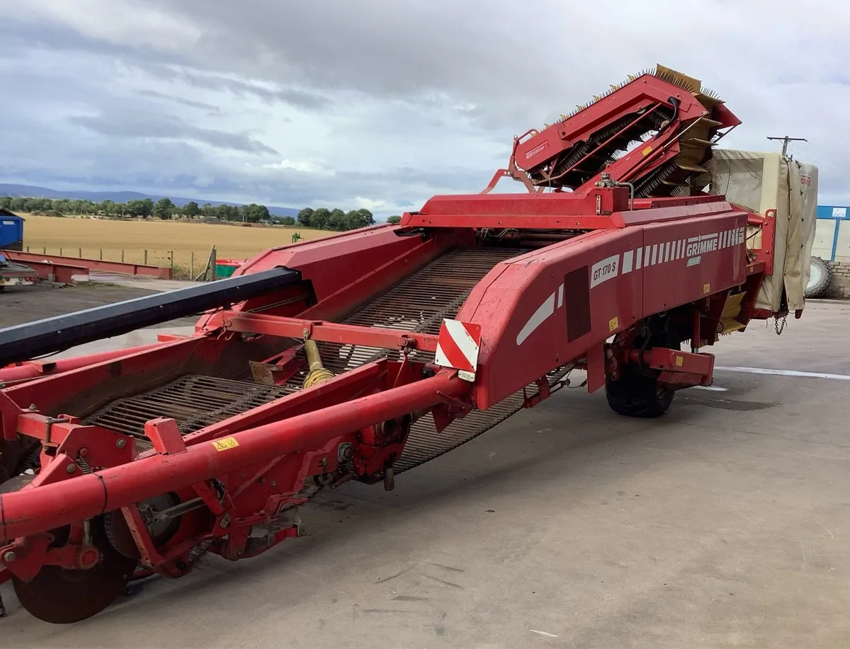 Grimmie Potatoe Harvester - Image 2