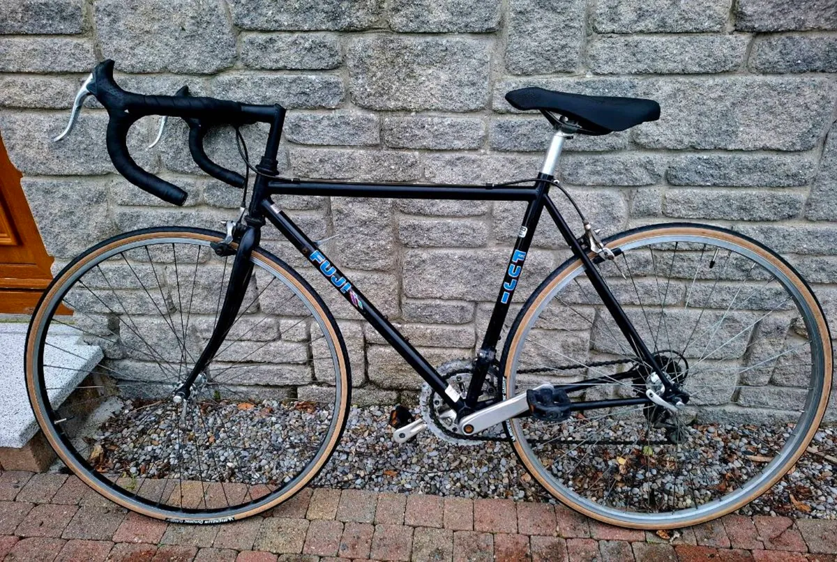Vintage Fuji Road Bike - Image 2