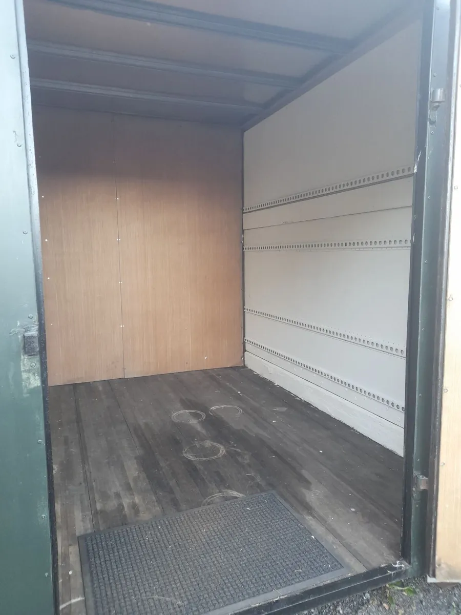 Shed garage motorcycle storage unit 10' X 8' - Image 3