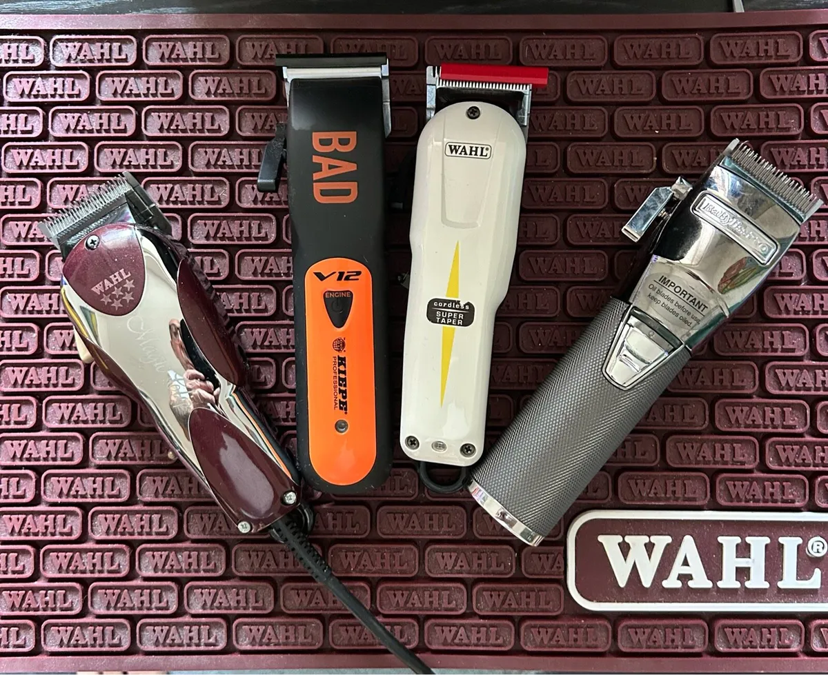 Barber equipment - Image 1