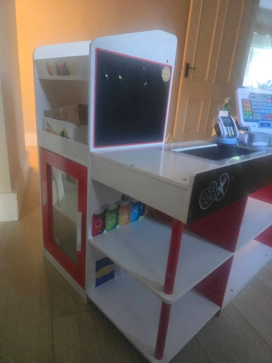 Toy wooden shop - Image 2