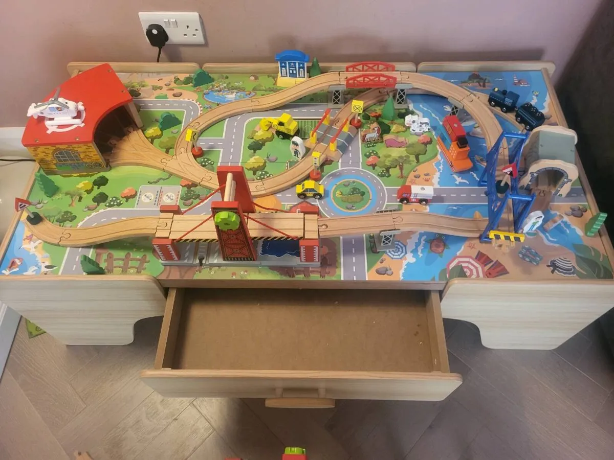 Wooden train set - Image 2