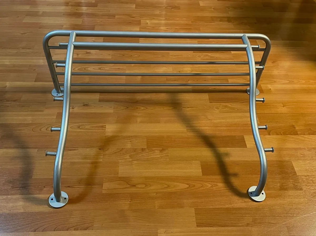 Gray metal coat rack - Image 3