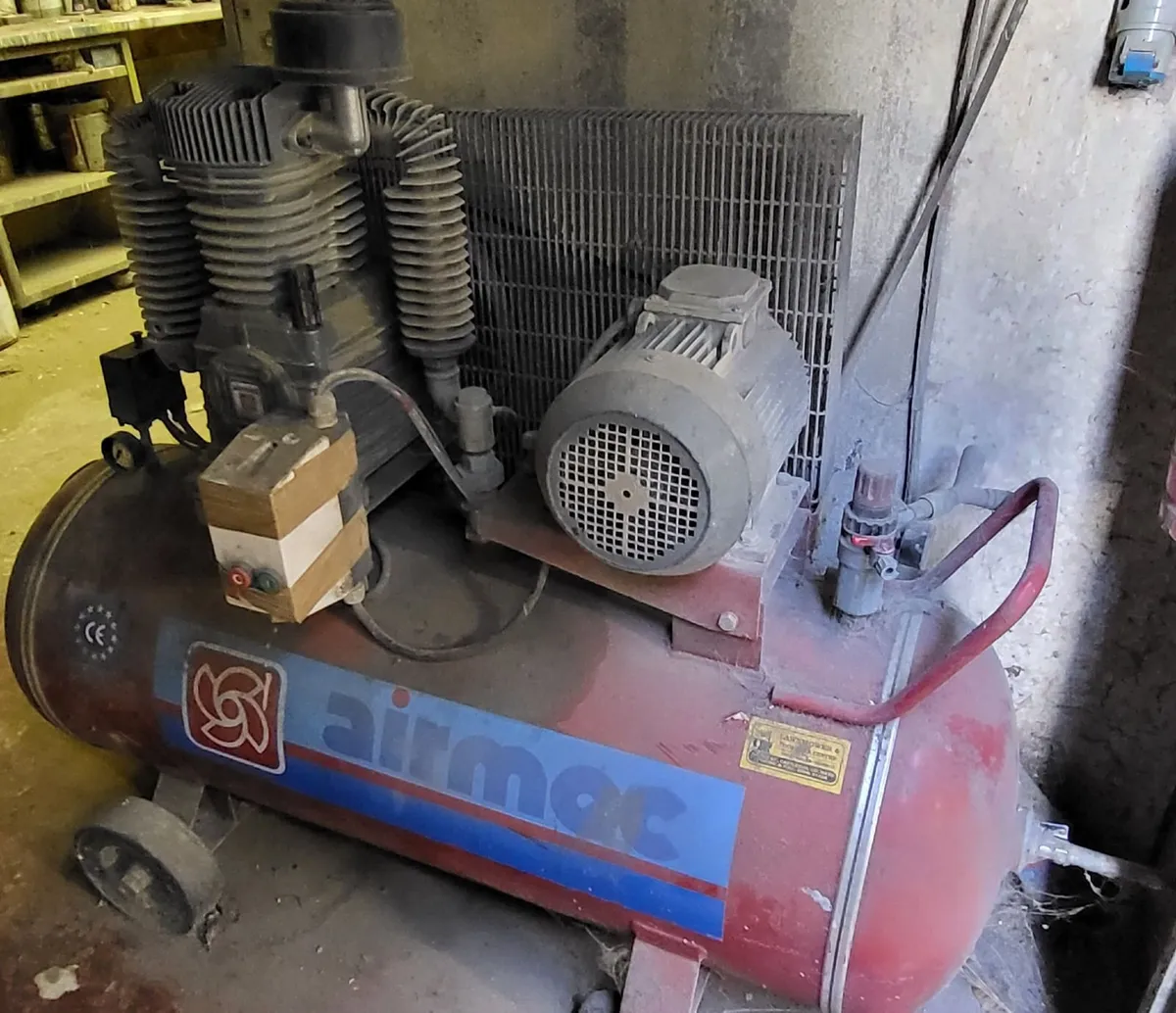 Air Compressor - Image 4