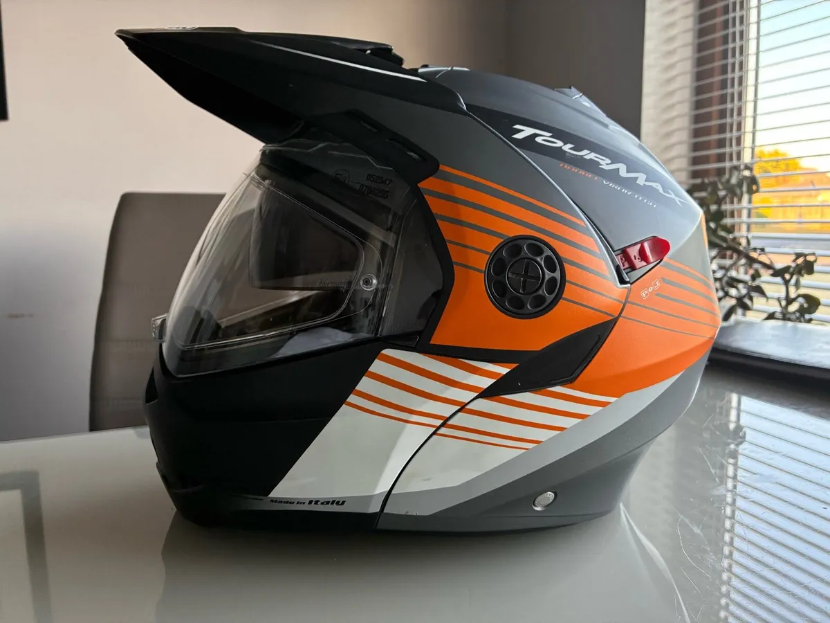 Caberg tourmax helmet - Image 1