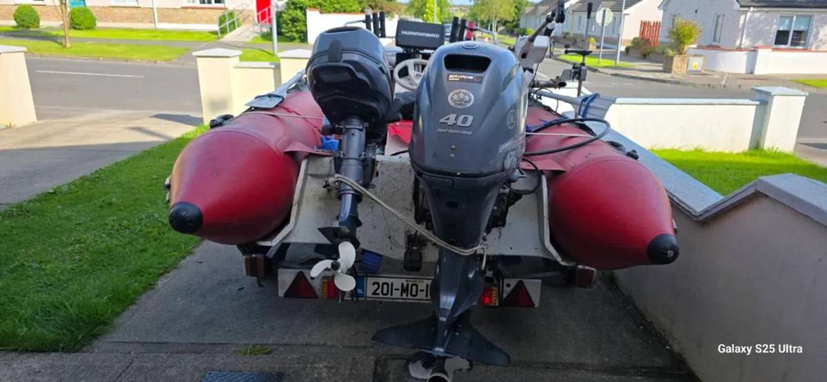 Zodiac rib boat with fishing accessories - Image 3