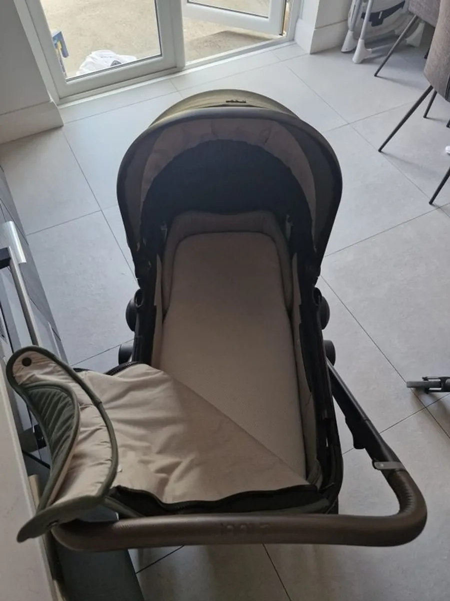Joolz Day  Travel System in Magnificent Green - Image 4