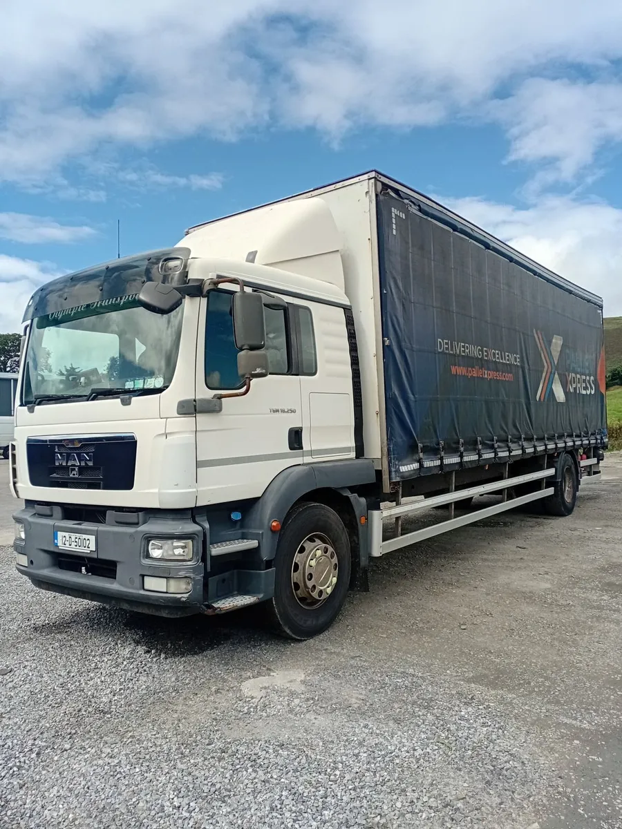 Man curtainsider - Image 2