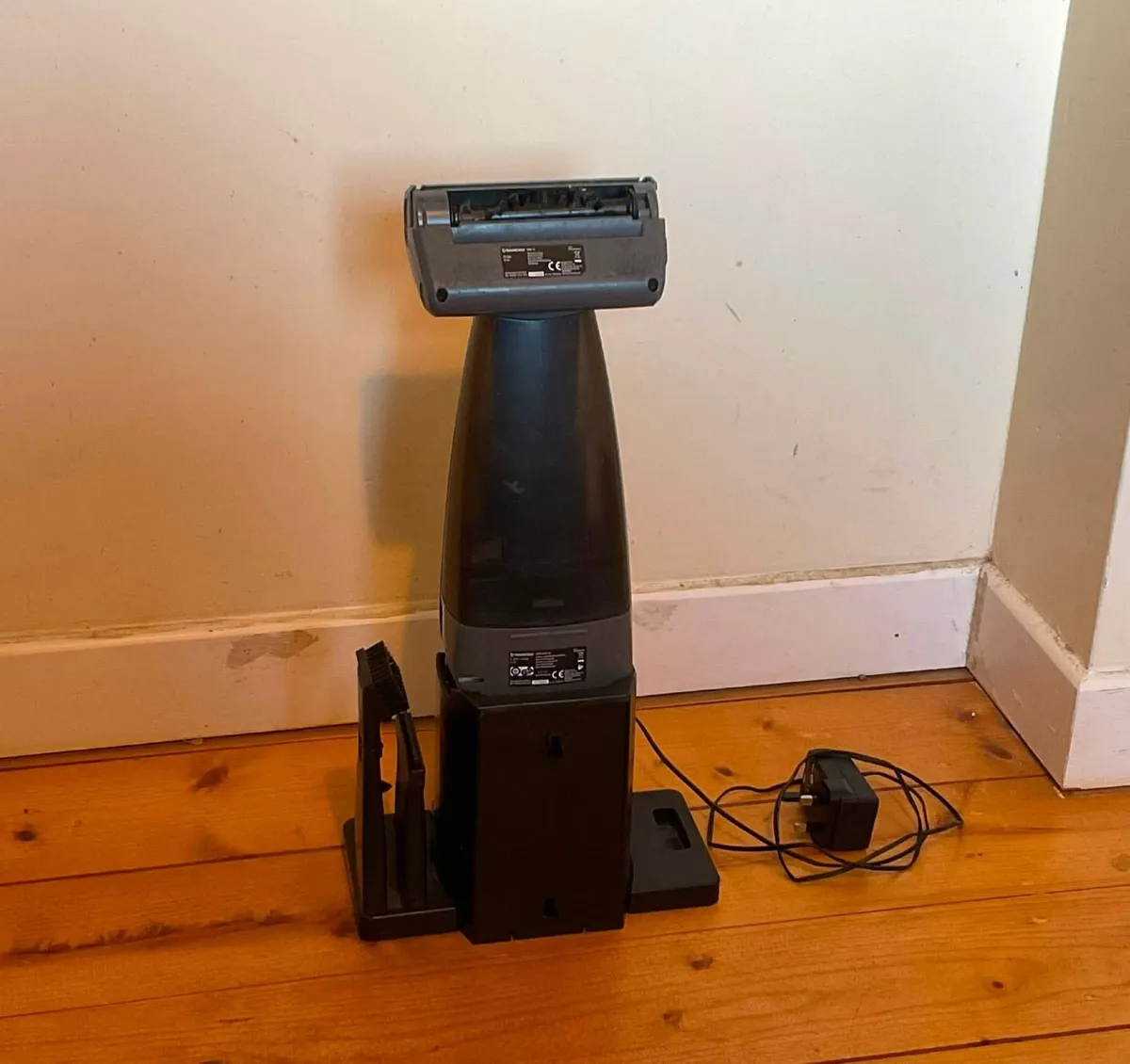 Silvercrest 20V Cordless Handheld Vacuum + Dock - Image 4