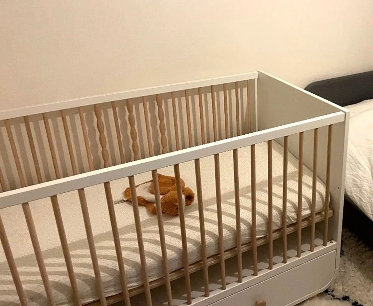 IKEA MYLLRA Cot with large drawer in white - Excellent Condition - Image 1