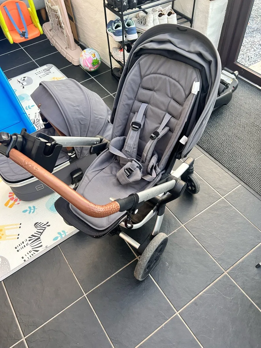 Joolz travel system - isofix and car seat - Image 4