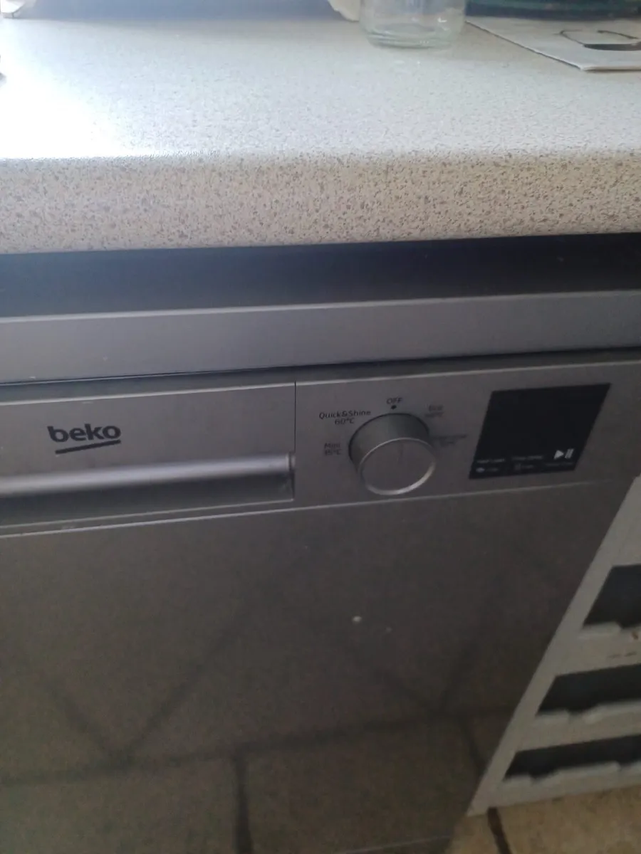 Beko Silver Dishwasher - Image 2