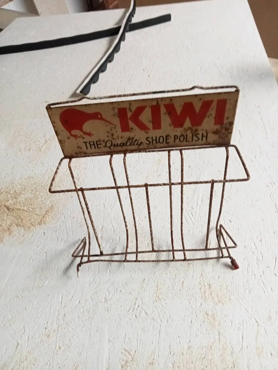 Old kiwi shoe polish stand - Image 4