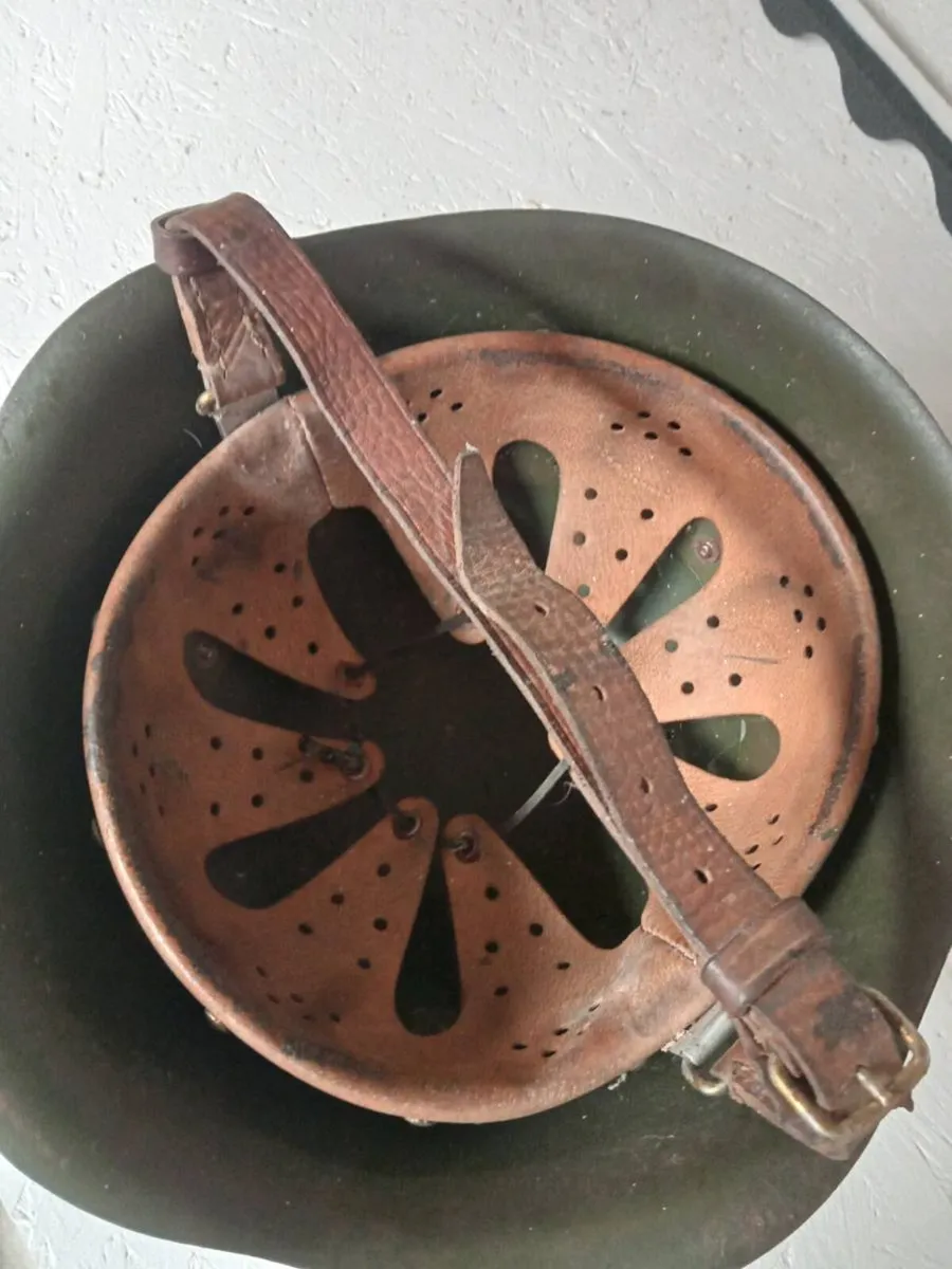 Old army helmet and buckle - Image 2