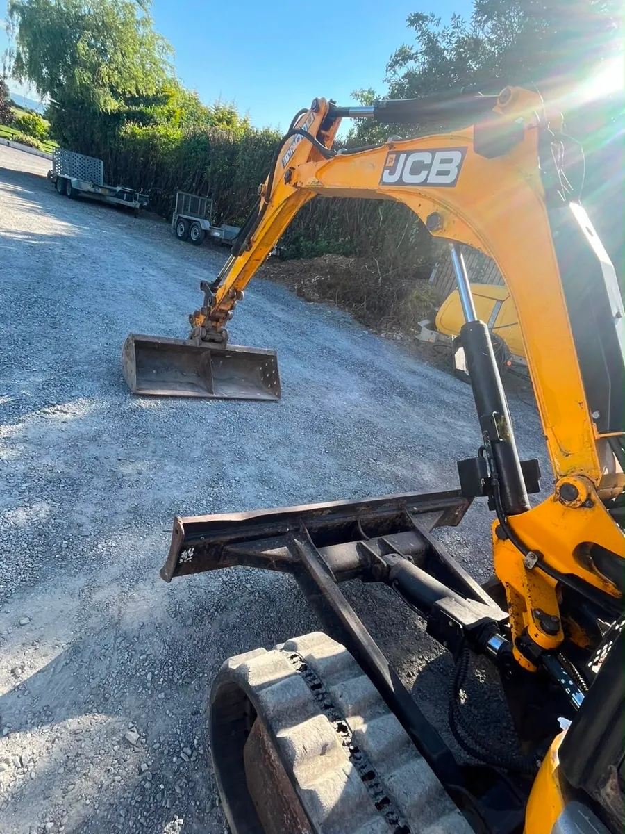 Jcb 8026 2017 - Image 2