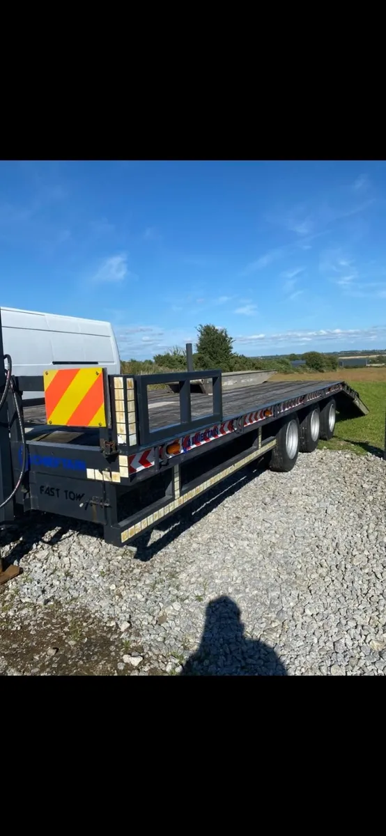24ft 24 Tonne Chieftain Low Loader - Image 3