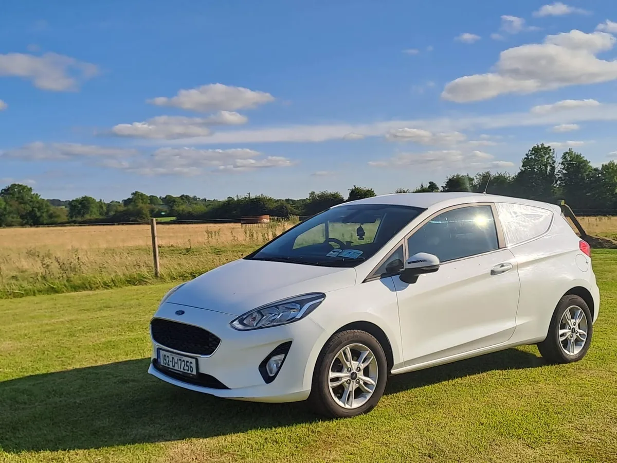 2019 Ford Fiesta Van - 1.5TDI - Image 3