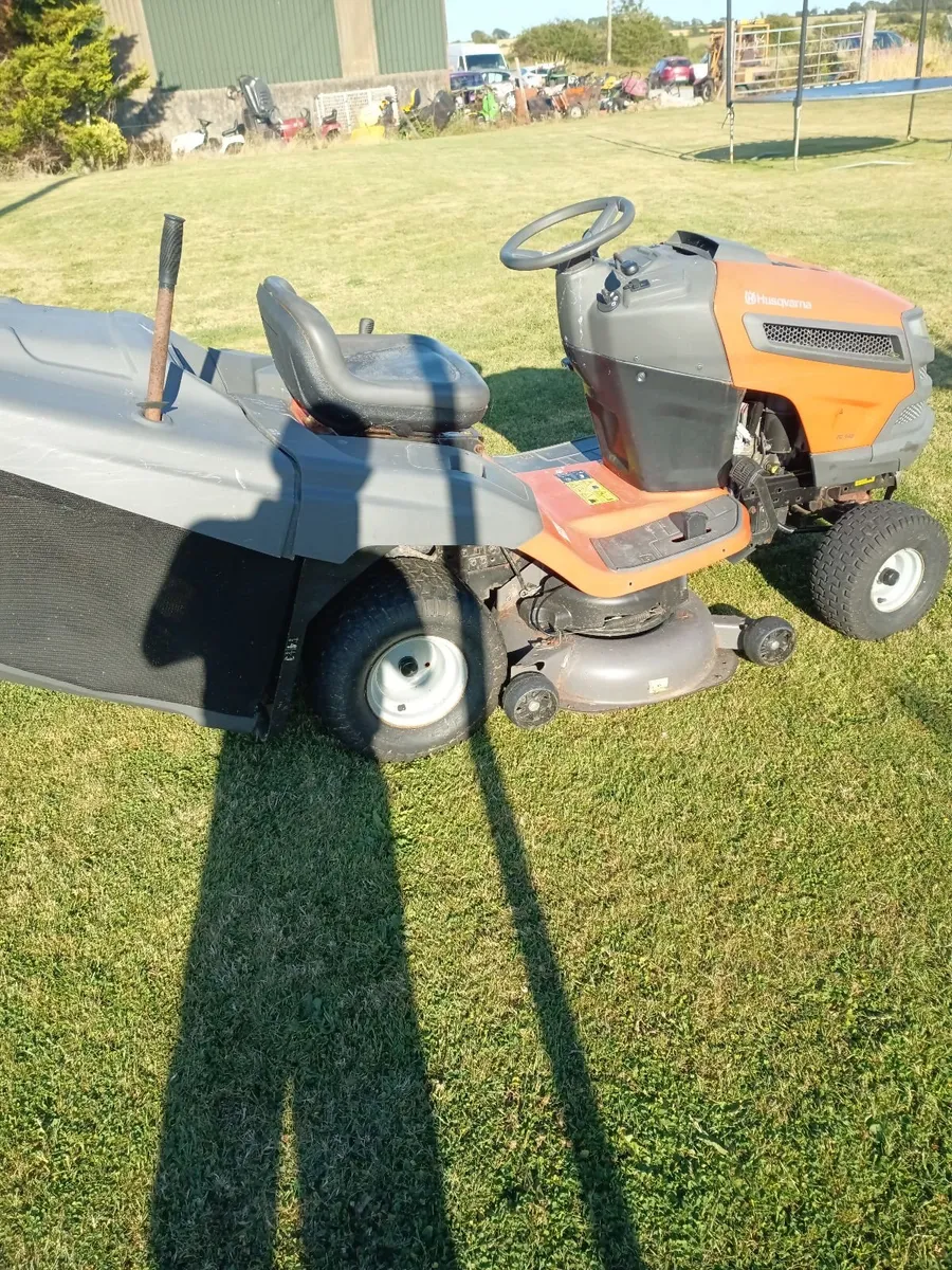 Ride on lawnmower - Image 2
