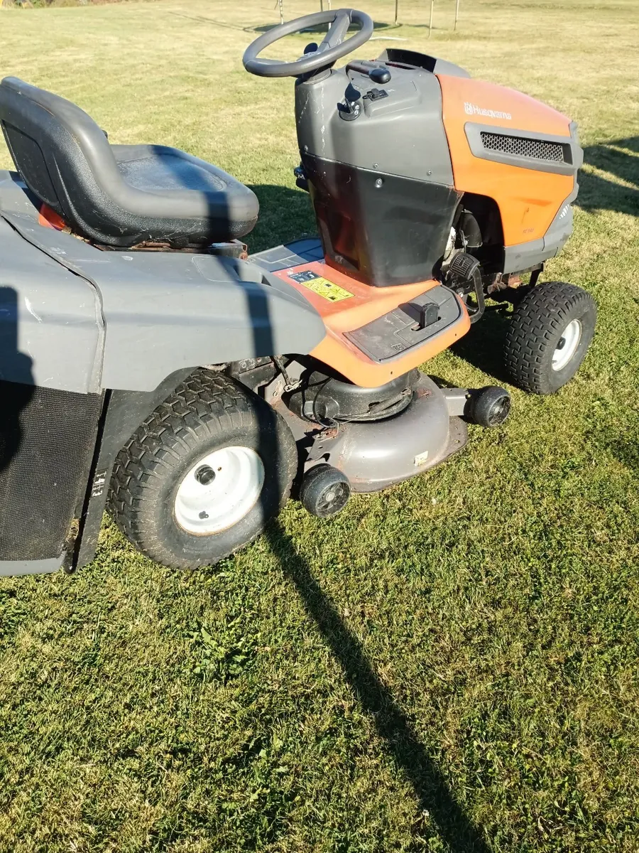 Ride on lawnmower - Image 3