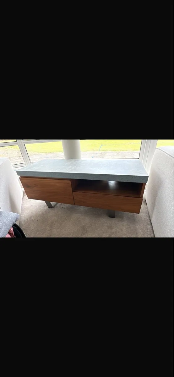 Tv stand - Image 1
