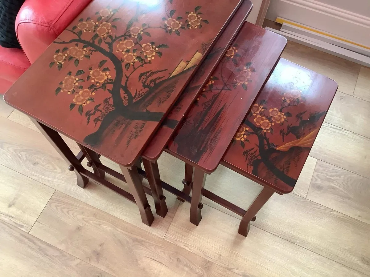 Nest of tables - Image 2