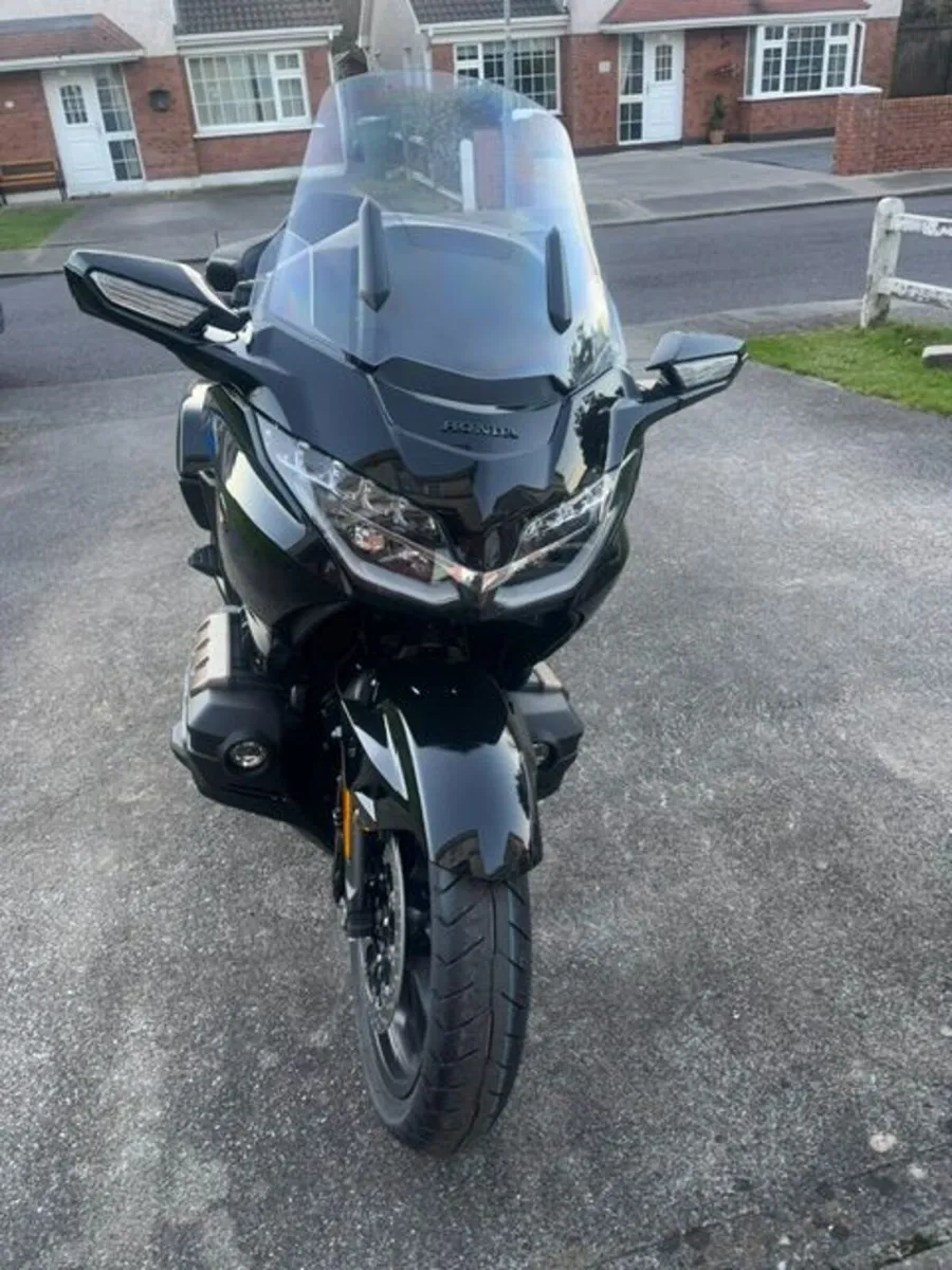 2024 Honda Goldwing GL1800 DCT - Image 2