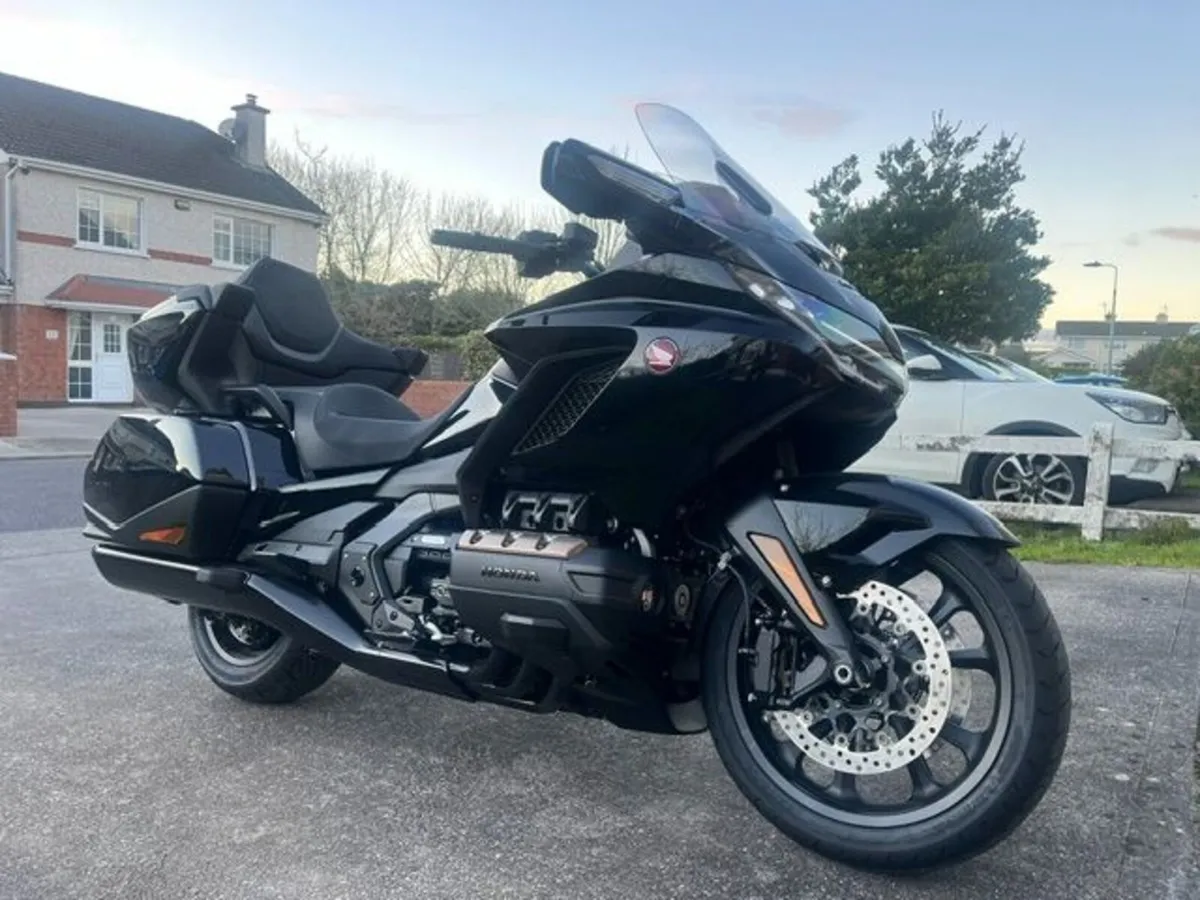 2024 Honda Goldwing GL1800 DCT - Image 3