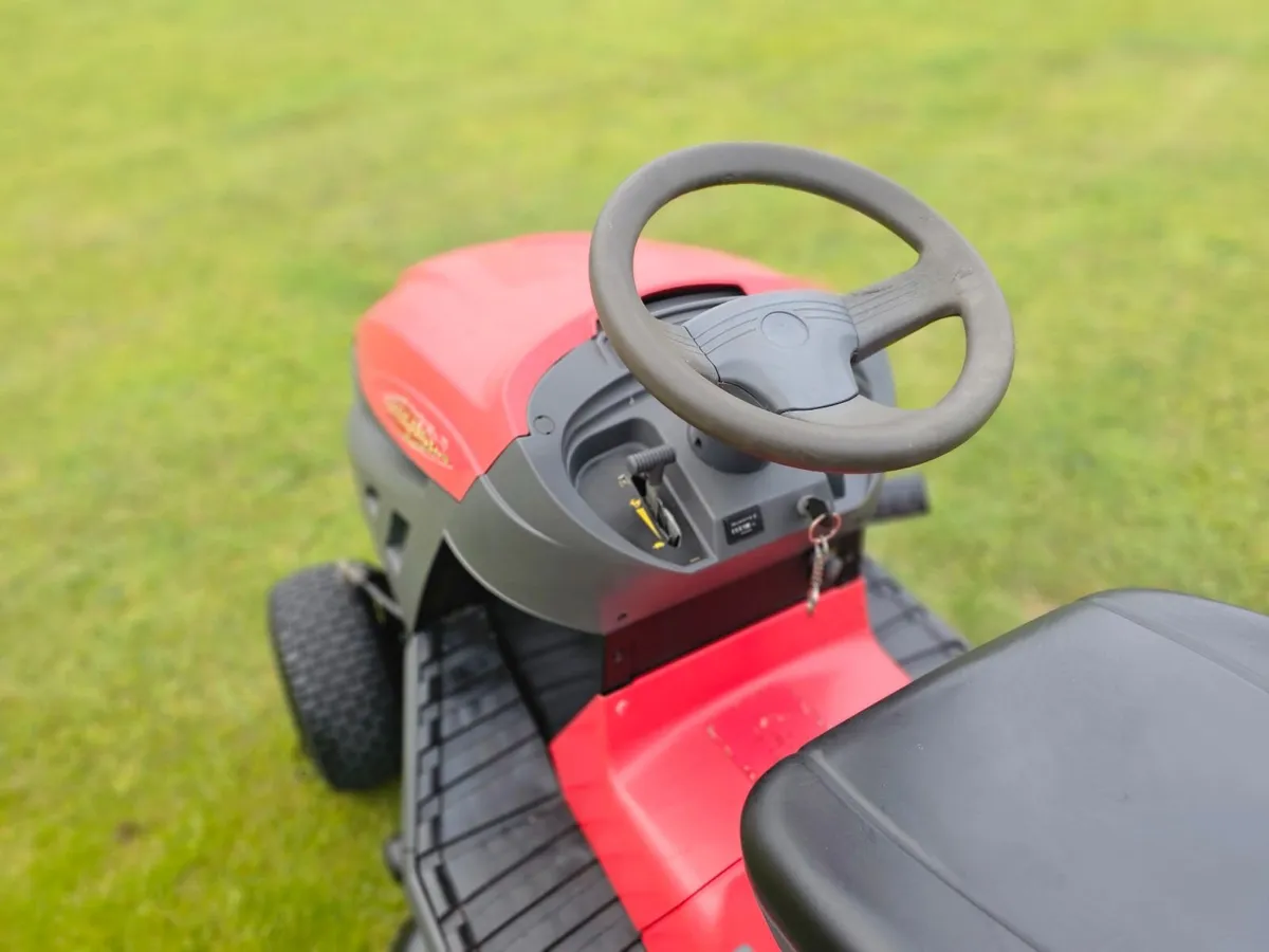 Castelgarden ride-on lawn mower - Image 2
