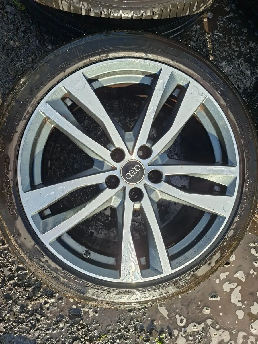 19" Genuine Audi A6 S Line Alloys with tyres - Image 1
