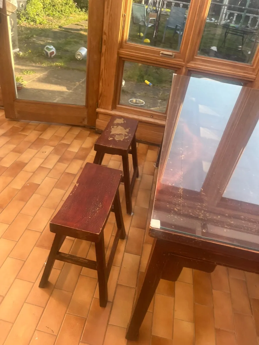 Unique chinese hardwood table & stools - Image 2