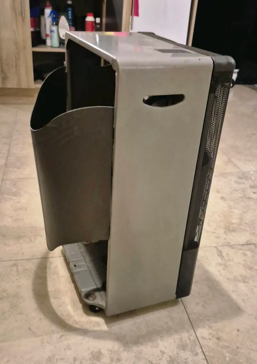 Helios Superser portable gas heater
Price: €70
Goo - Image 4