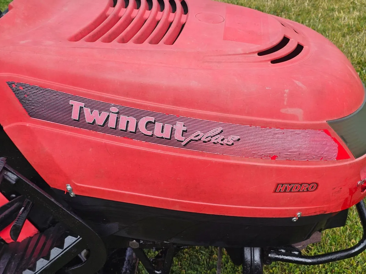 Castlegarden ride on lawn mower automatic - Image 2